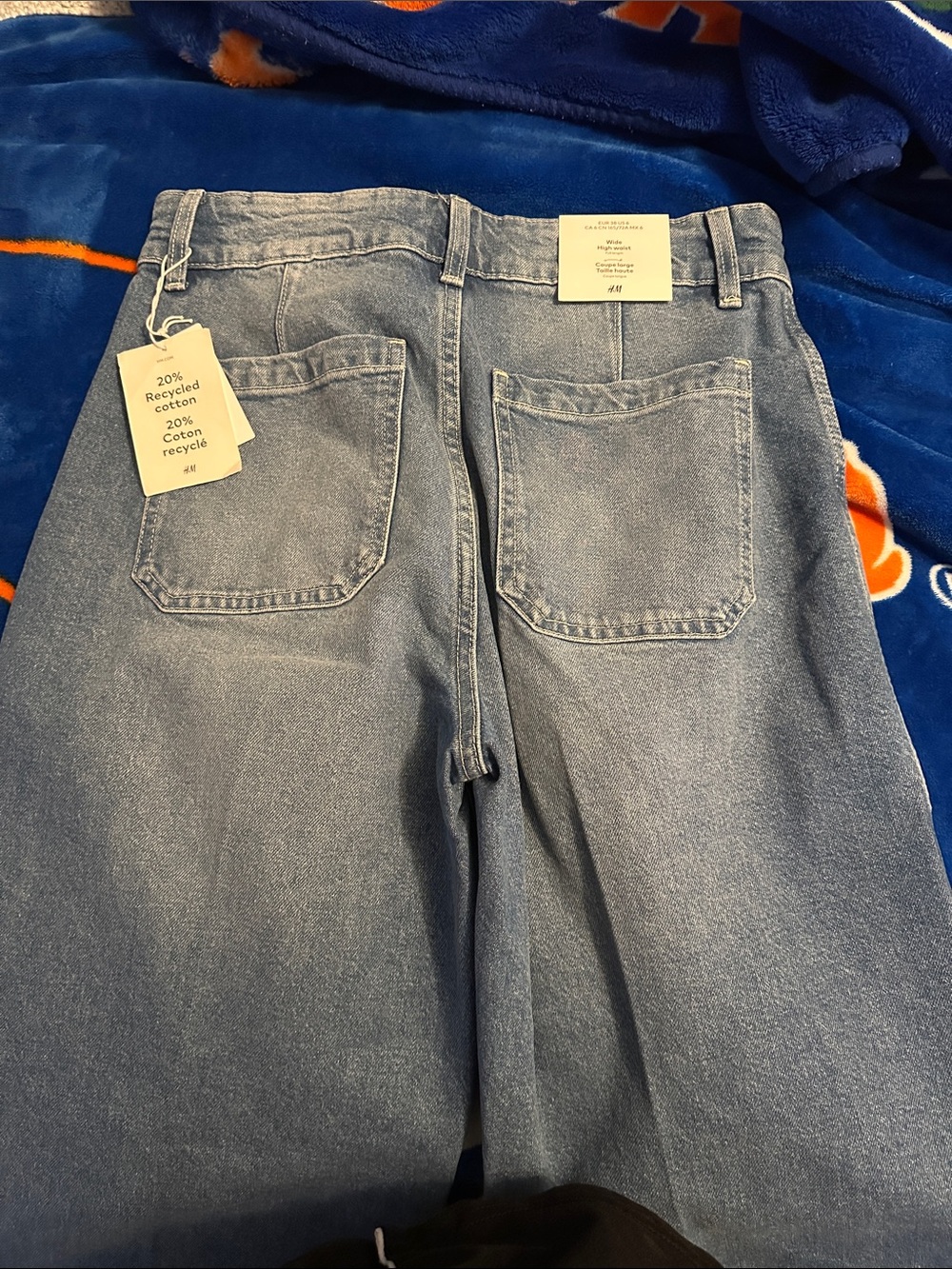 H&M Women Washed Light Blue Relaxed Jeans